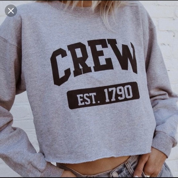 cropped graphic brandy sweater - Picture 3 of 3